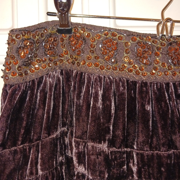 Brown BCBGMaxAzria Boho skirt beaded waist Brown large new - Picture 2 of 8